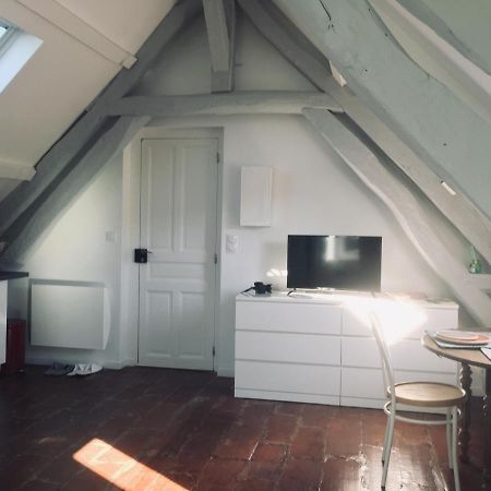 Tonnerre Grand Studio De Charme Au Coeur De La Ville Εξωτερικό φωτογραφία